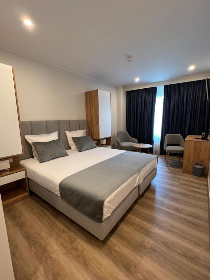 Hotel Le Postillon Echternach Exterior foto
