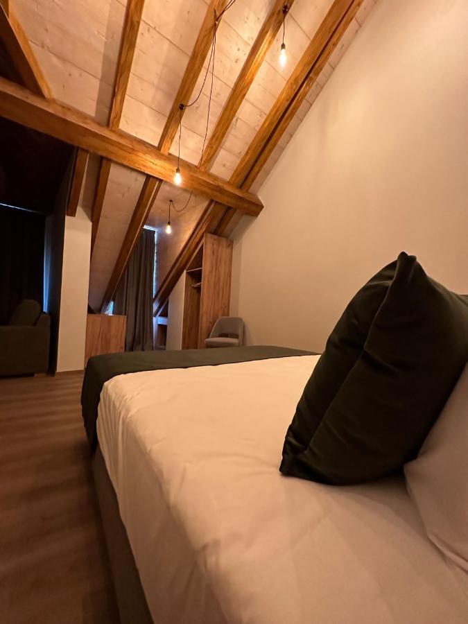 Hotel Le Postillon Echternach Exterior foto